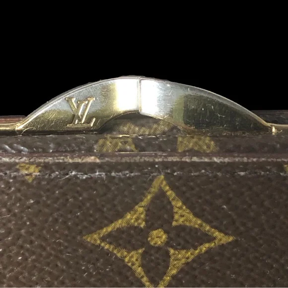 LOUIS VUITTON LV Monogram Porte Monnaie Viennois Bifold Kisslock Wallet AUTH - Picture 4 of 16